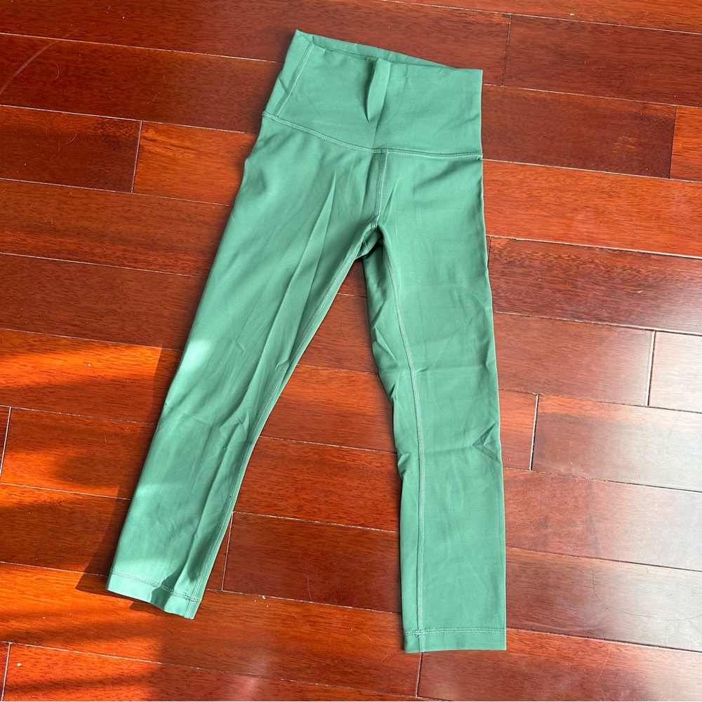 Lululemon Wunder Train High-rise crop 21” Algae Green Size 2